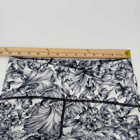 Lululemon Wunder Under High Rise Crop 25" 8 Botanical Toile Floral Black White - Picture 4 of 5